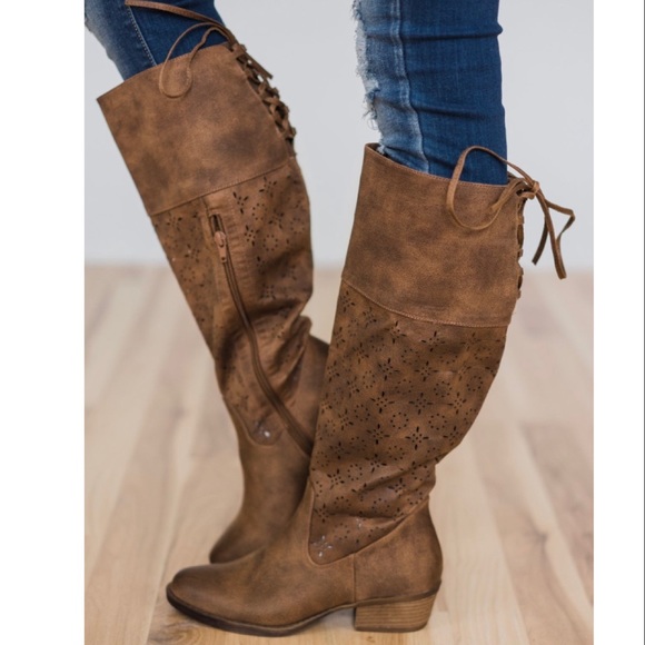 NIB Perforated Bow Back Knee High Riding Boots - Picture 4 of 6